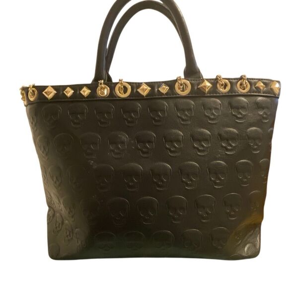 Betsey Johnson Skull Embossed Vegan Ladie’s Handbag/Purse - Picture 1 of 12